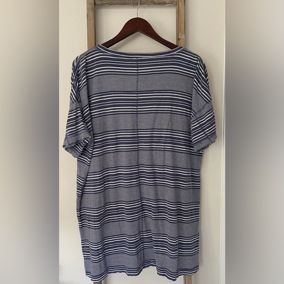NWOT - American Eagle Outfitters - Navy and White Striped T-Shirt Dress - Picture 4 of 5